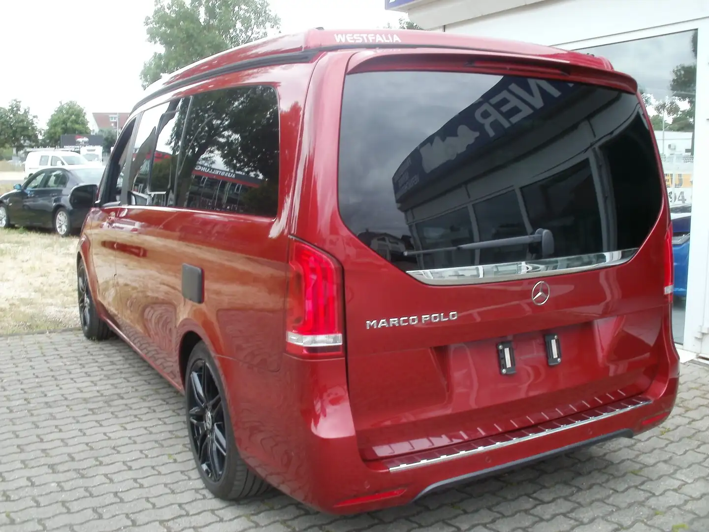 Mercedes-Benz Marco Polo 300 d  EDITION, Rouge - 2