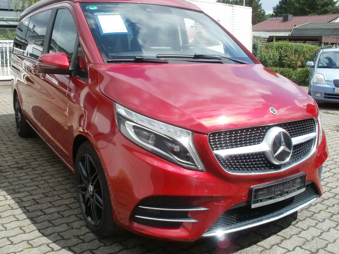 Mercedes-Benz Marco Polo 300 d  EDITION, Rouge - 1