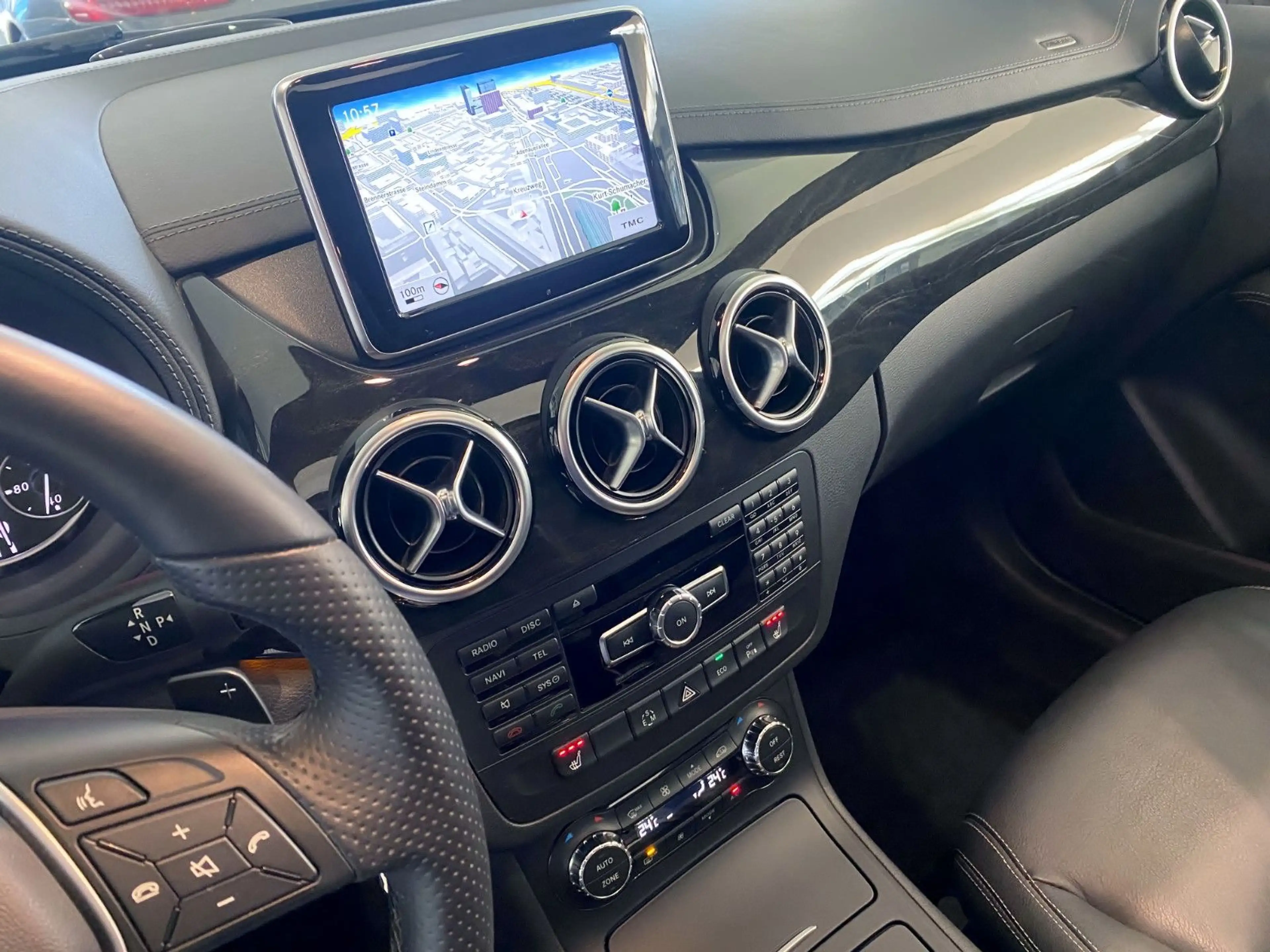 Mercedes-Benz B 250 Night Paket/Pano/Spur/Comand/Xenon/AhK — photo 15