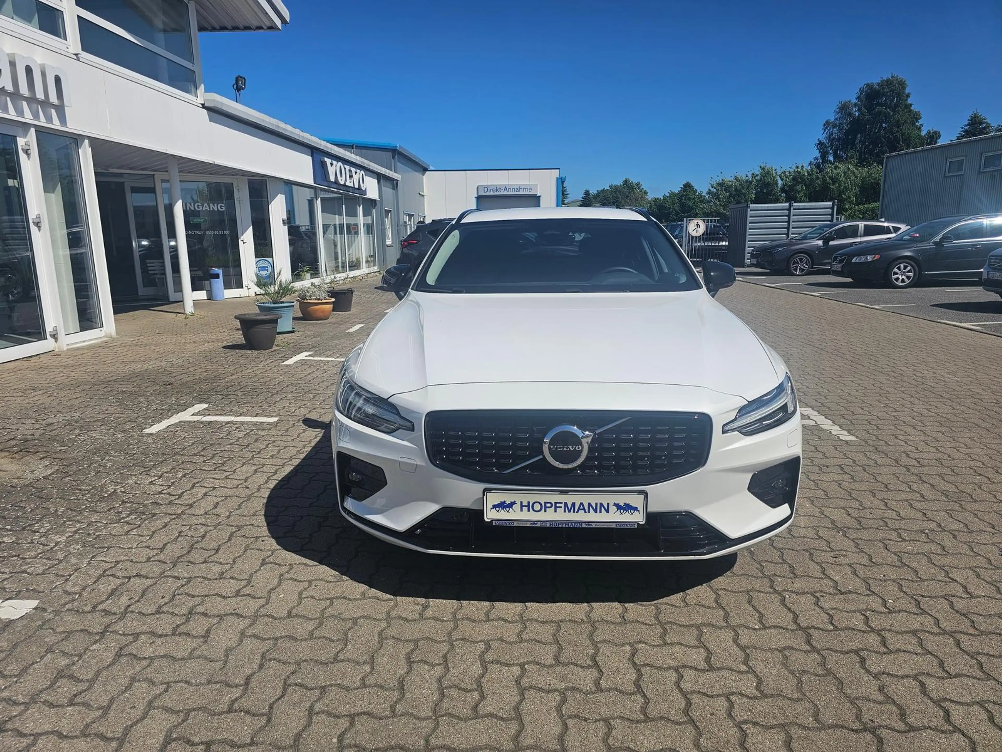 Volvo V60 B4 (Benzin) Aut. Plus Dark ACC/Navi/Kamera — photo 6