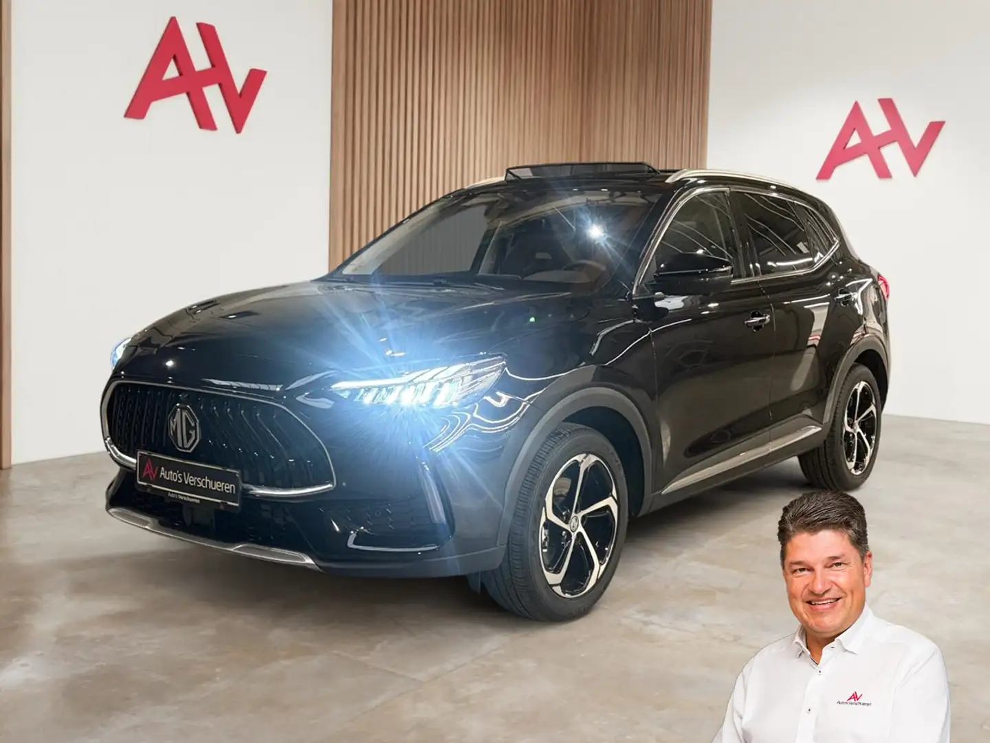 MG HS Luxury 1.5 T-GDi Aut ** 360 Cam | Pano | ACC Zwart - 1