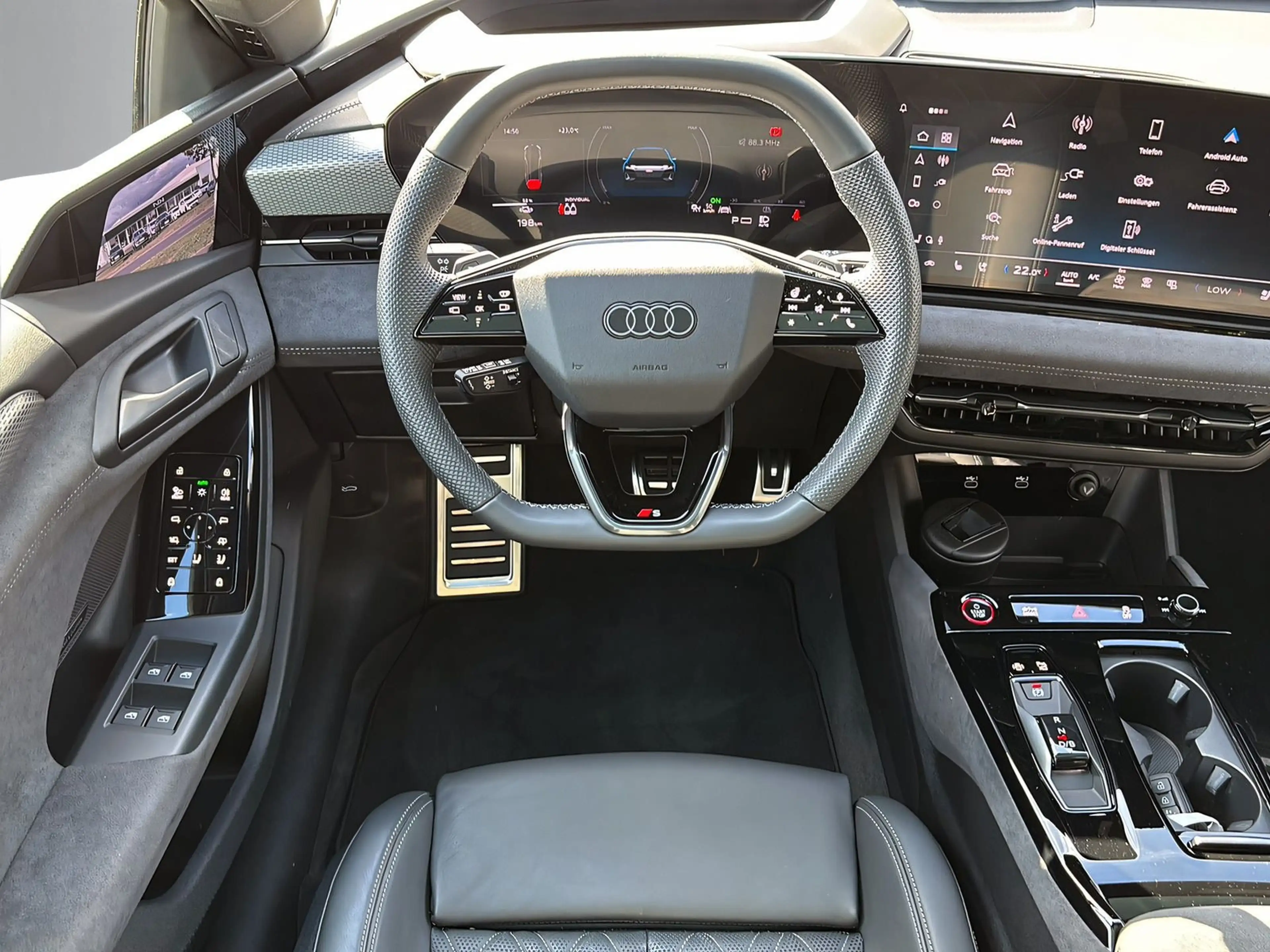 Audi S6 e-tron "edition one" +AHK+PANO+OPTIK+ — photo 7