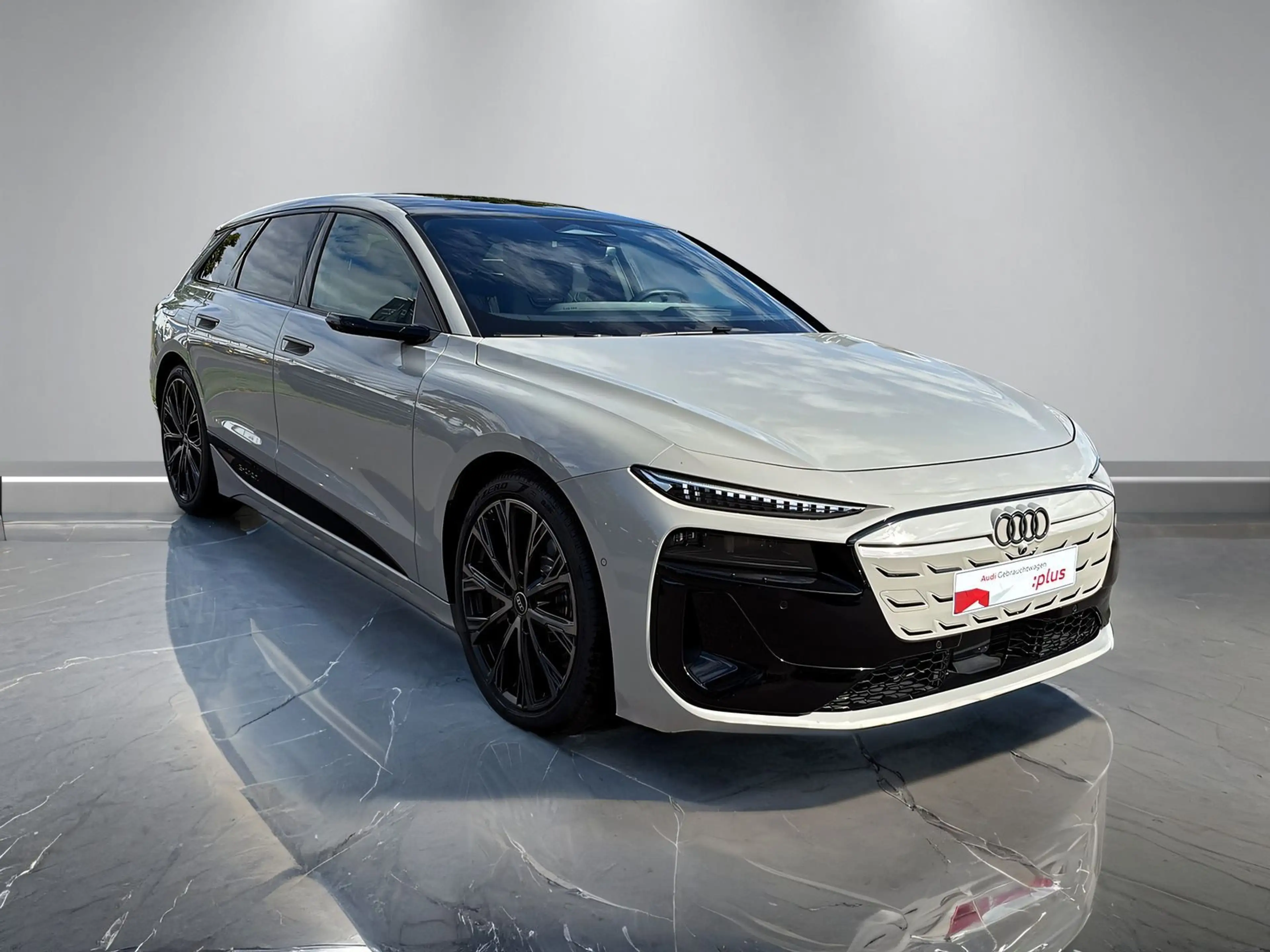 Audi S6 e-tron "edition one" +AHK+PANO+OPTIK+ — photo 14