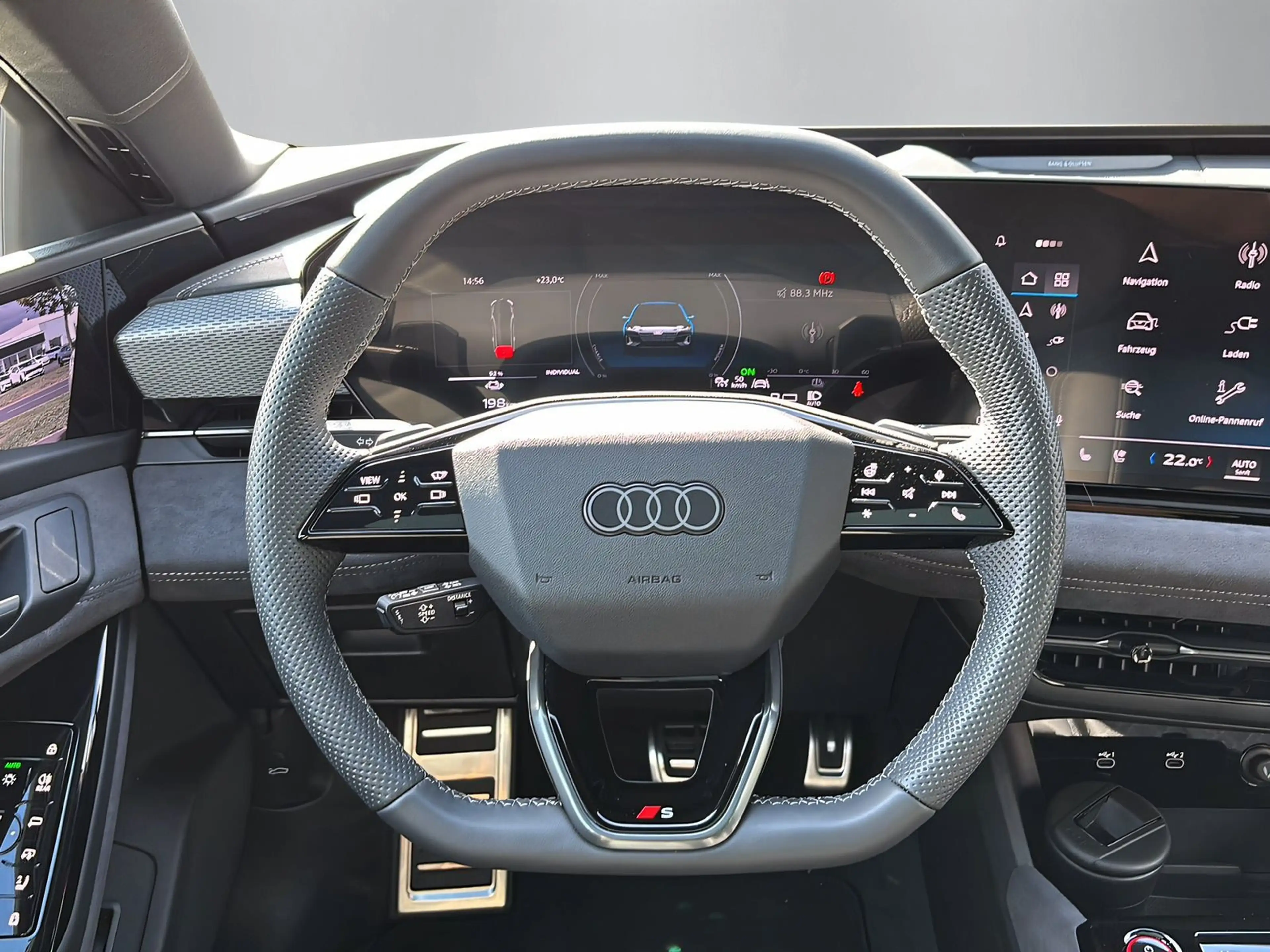 Audi S6 e-tron "edition one" +AHK+PANO+OPTIK+ — photo 6