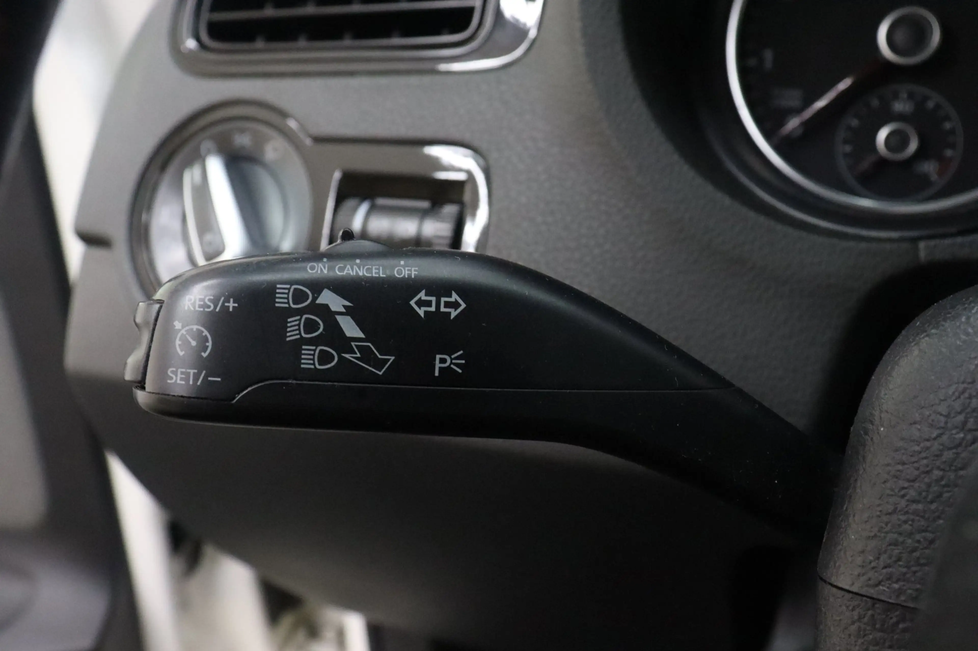 Volkswagen Polo GTI 1.4 TSI Carplay DSG — photo 18
