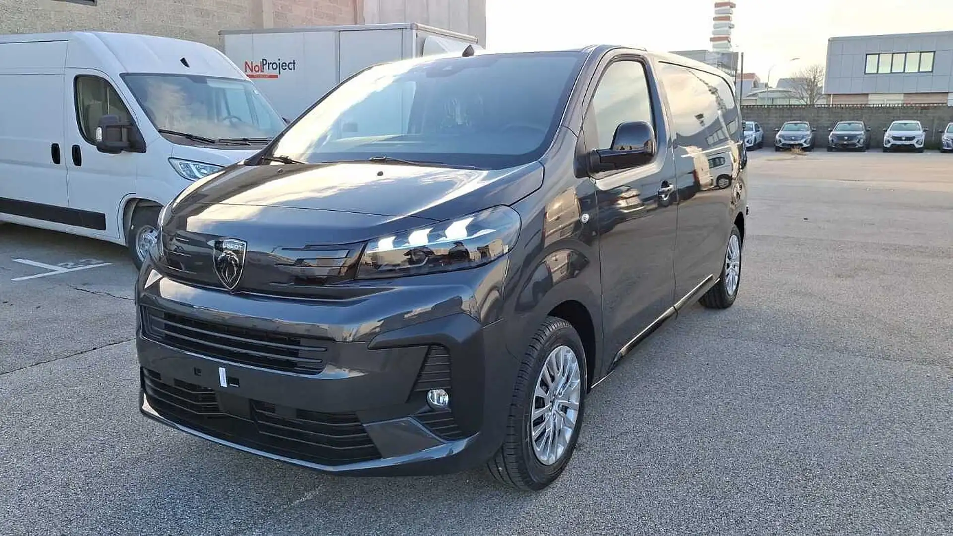 Peugeot Expert Standard 1.5 BlueHDi 120cv Šedá - 1