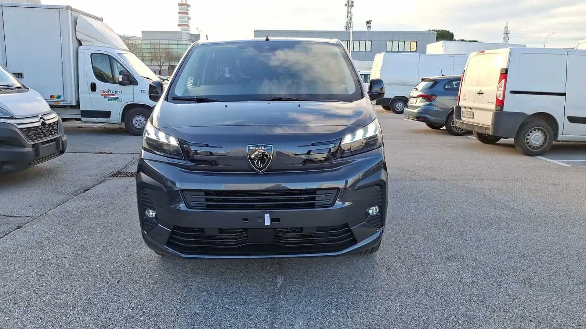 Peugeot Expert Standard 1.5 BlueHDi 120cv Gris - 2