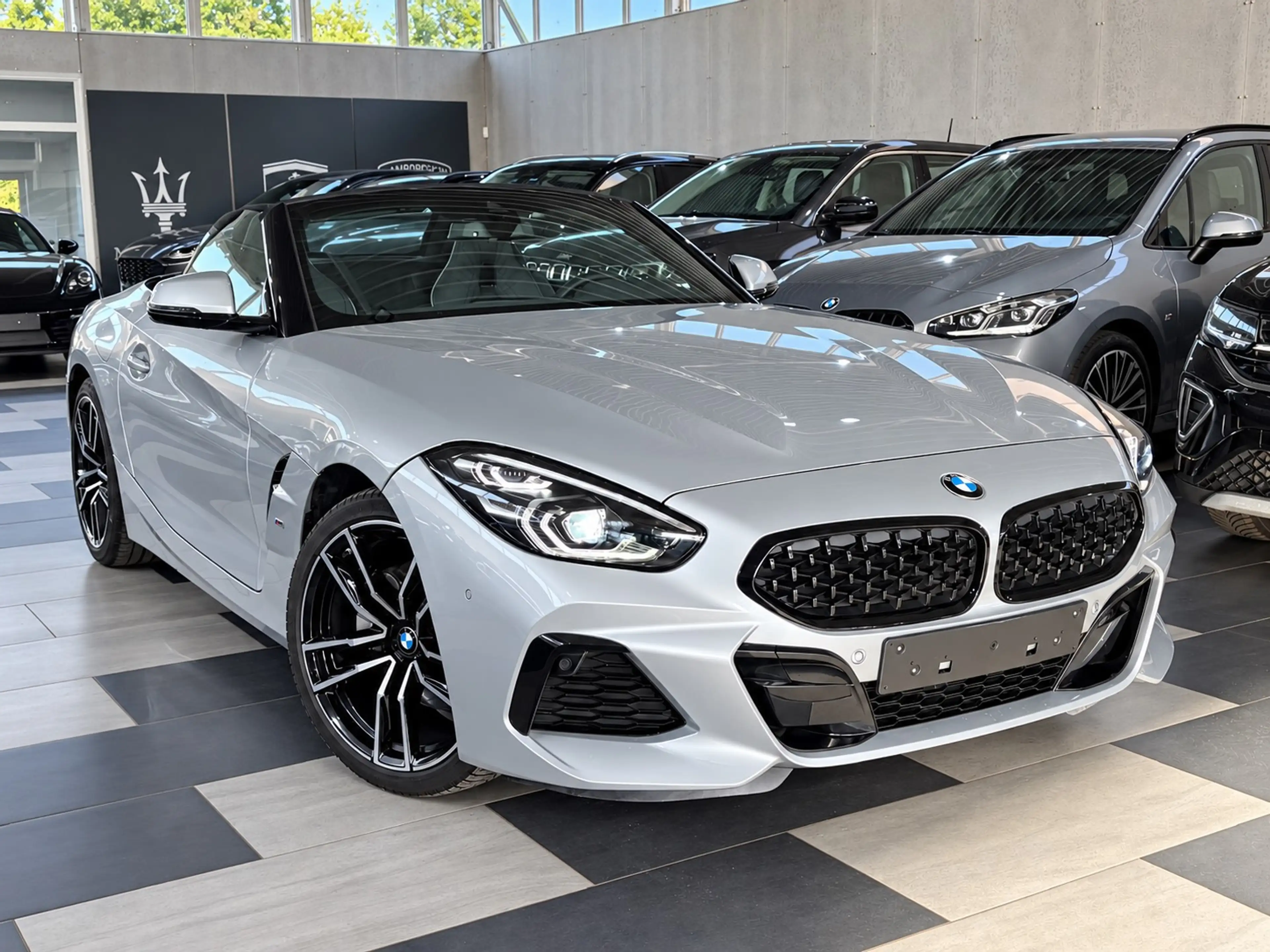 BMW Z4 20i / PACK M / NAVIGATION / CAMERA / CUIR / SIEGES CHAUFFANTS / FULL — photo 2