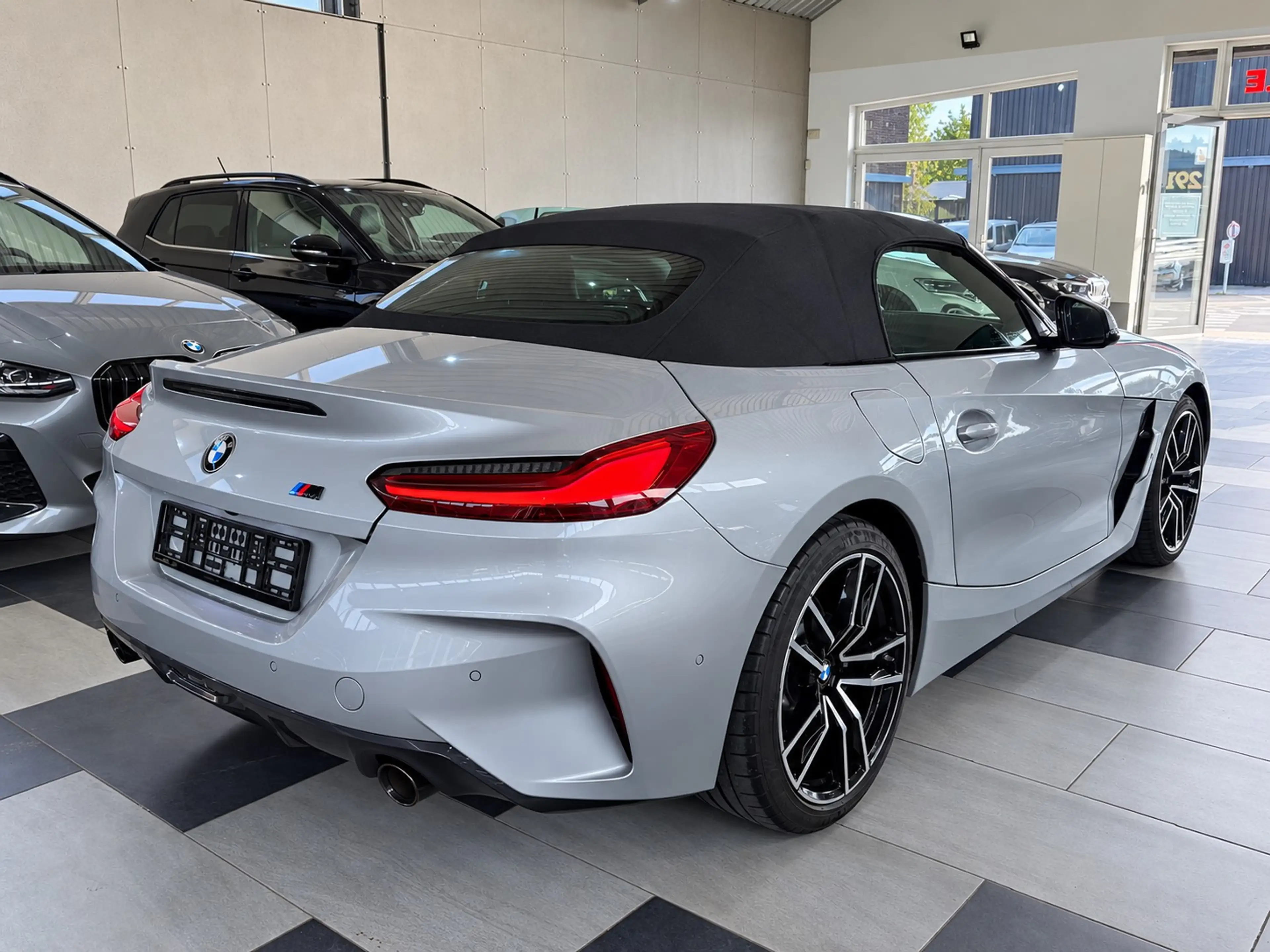 BMW Z4 20i / PACK M / NAVIGATION / CAMERA / CUIR / SIEGES CHAUFFANTS / FULL — photo 12
