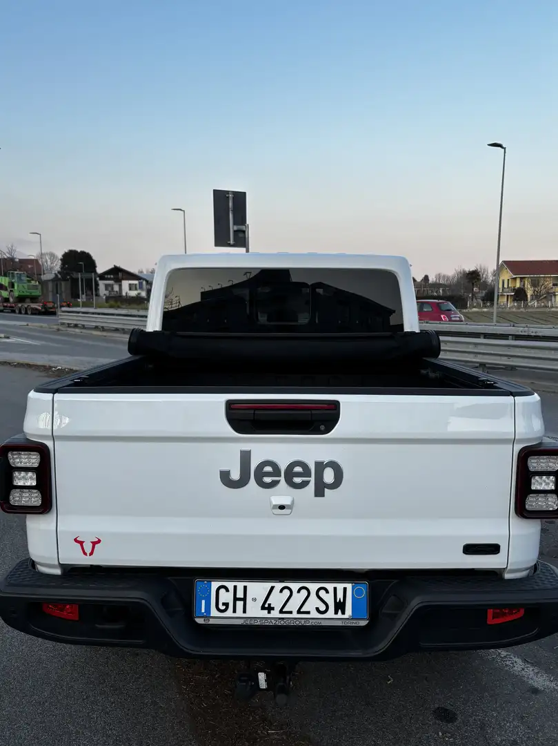 Jeep Gladiator 3.0 V6 Overland 4wd auto - 2