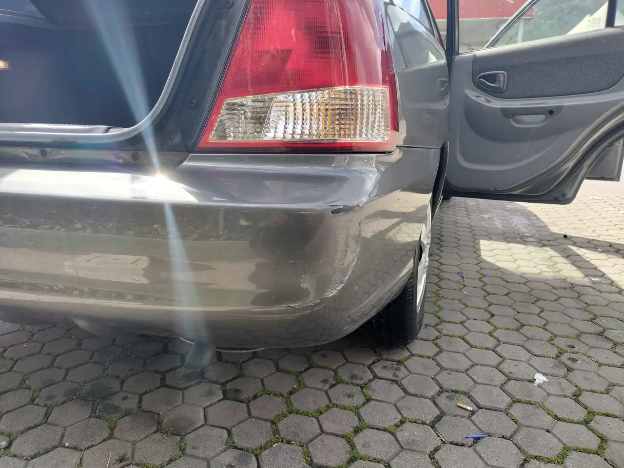 Hyundai ACCENT 5p 1.3 12v LS c/2airbag, foto 4