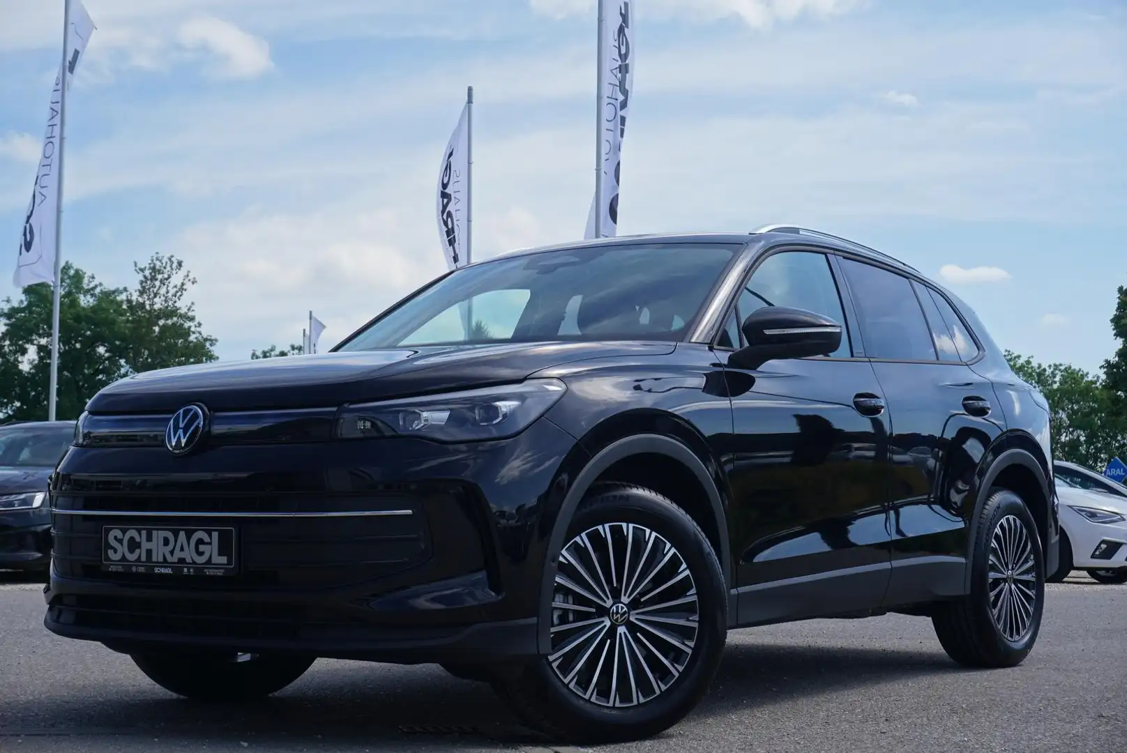 Volkswagen Tiguan 2.0 TDI DSG 4MOTION LIFE NEUES MODELL+AHK Schwarz - 1