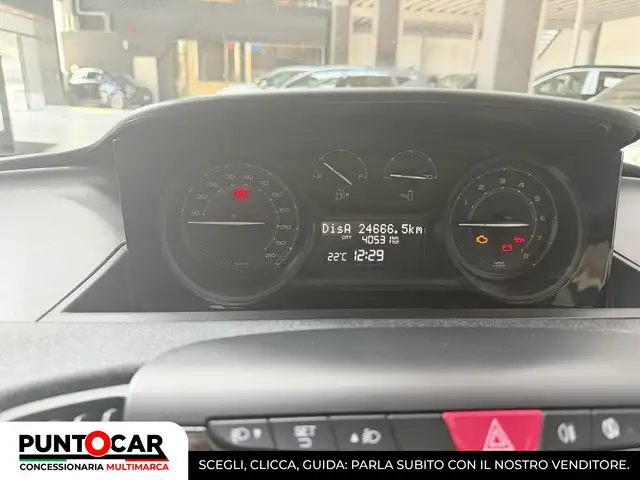 Lancia Ypsilon view 14