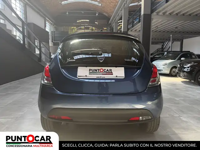 Lancia Ypsilon view 6