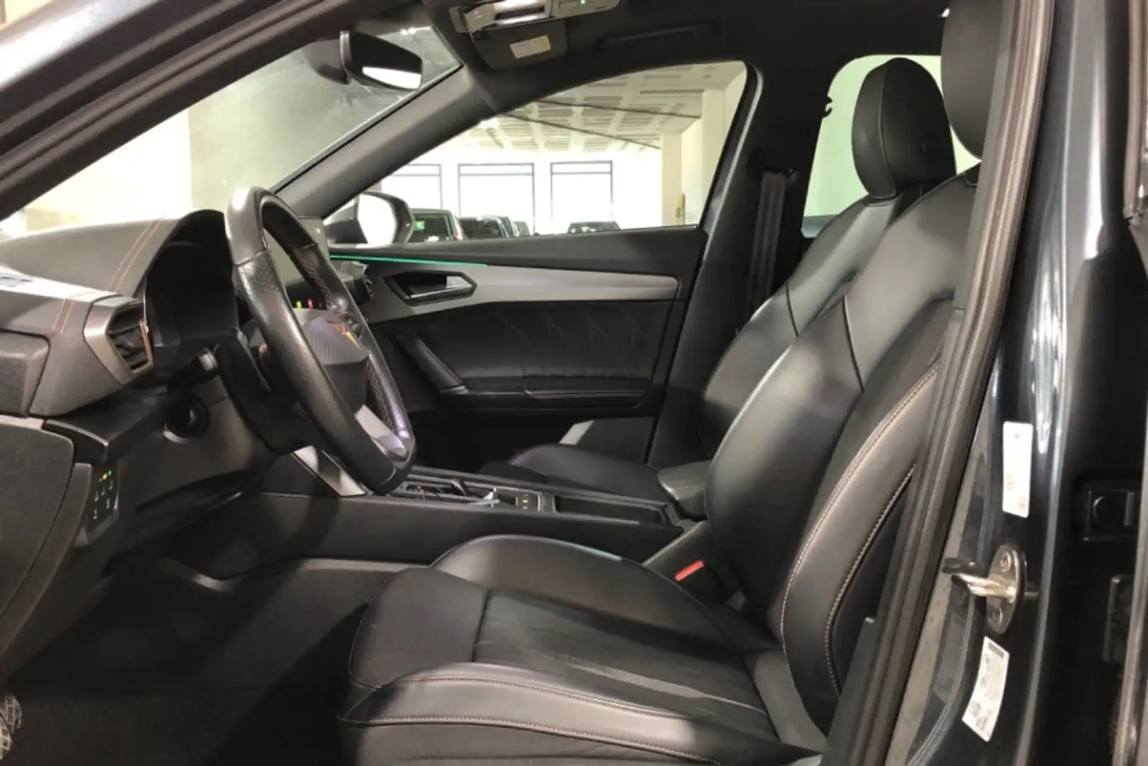 CUPRA Formentor 1.5 TSI 110KW DSG 150 5P Gris - 2