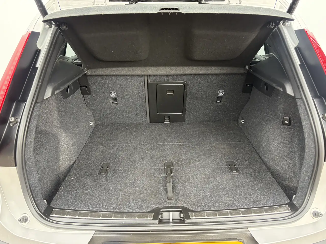 Volvo XC40 2.0 B4 198pk AWD Plus Bright HK AdaptCruise Trekha, миниатюра 13