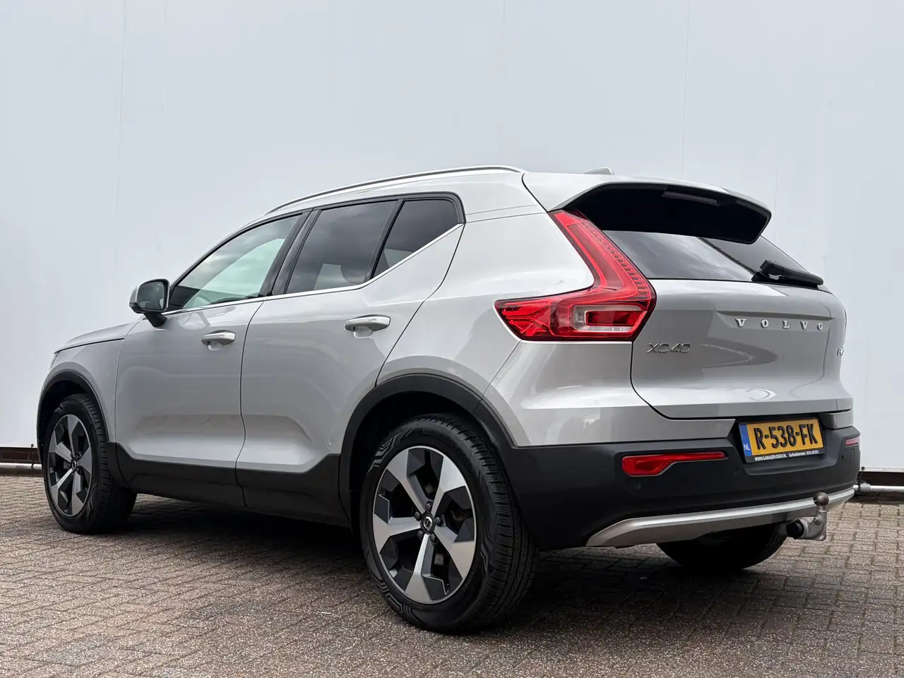 Volvo XC40 2.0 B4 198pk AWD Plus Bright HK AdaptCruise Trekha, миниатюра 2