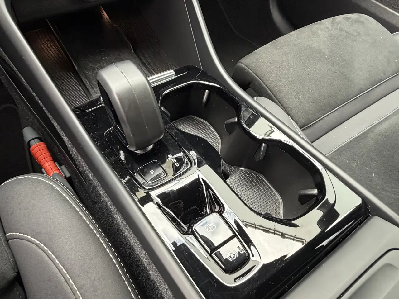 Volvo XC40 2.0 B4 198pk AWD Plus Bright HK AdaptCruise Trekha, миниатюра 30