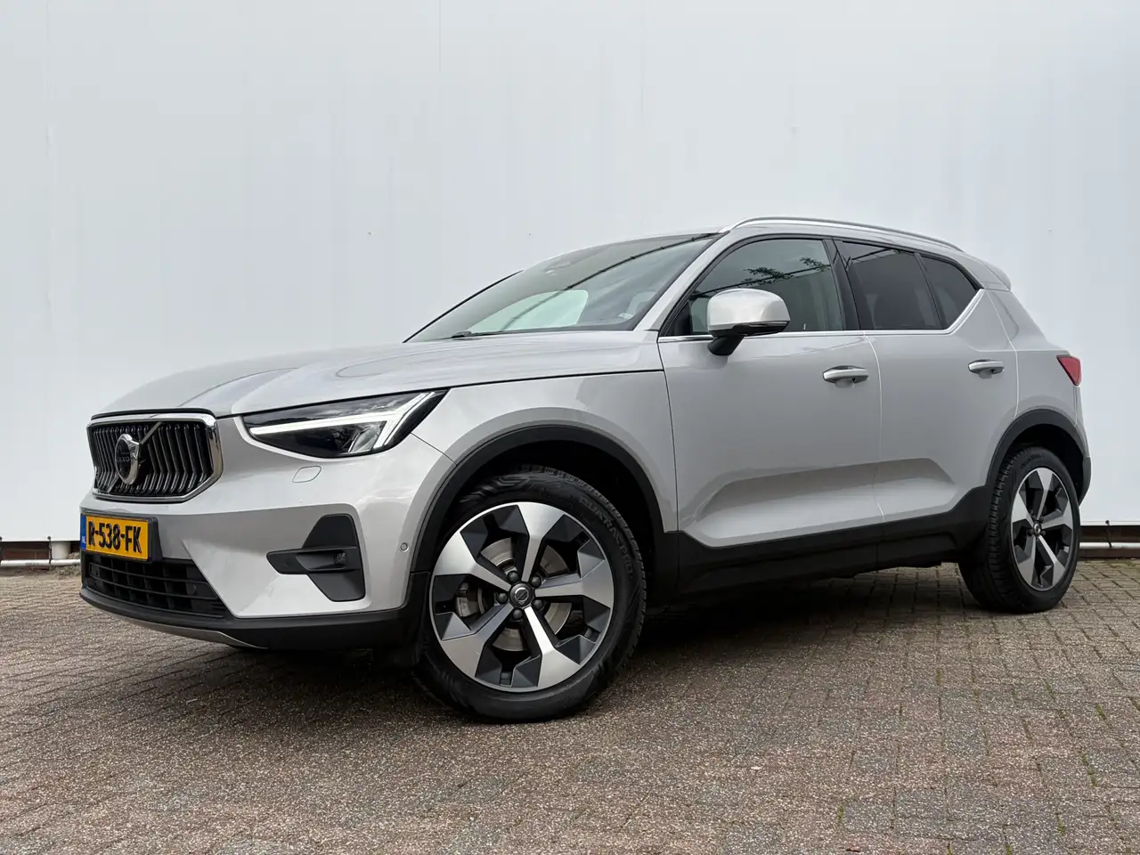 Volvo XC40 2.0 B4 198pk AWD Plus Bright HK AdaptCruise Trekha, миниатюра 8