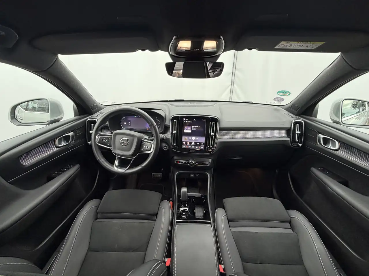 Volvo XC40 2.0 B4 198pk AWD Plus Bright HK AdaptCruise Trekha, миниатюра 4