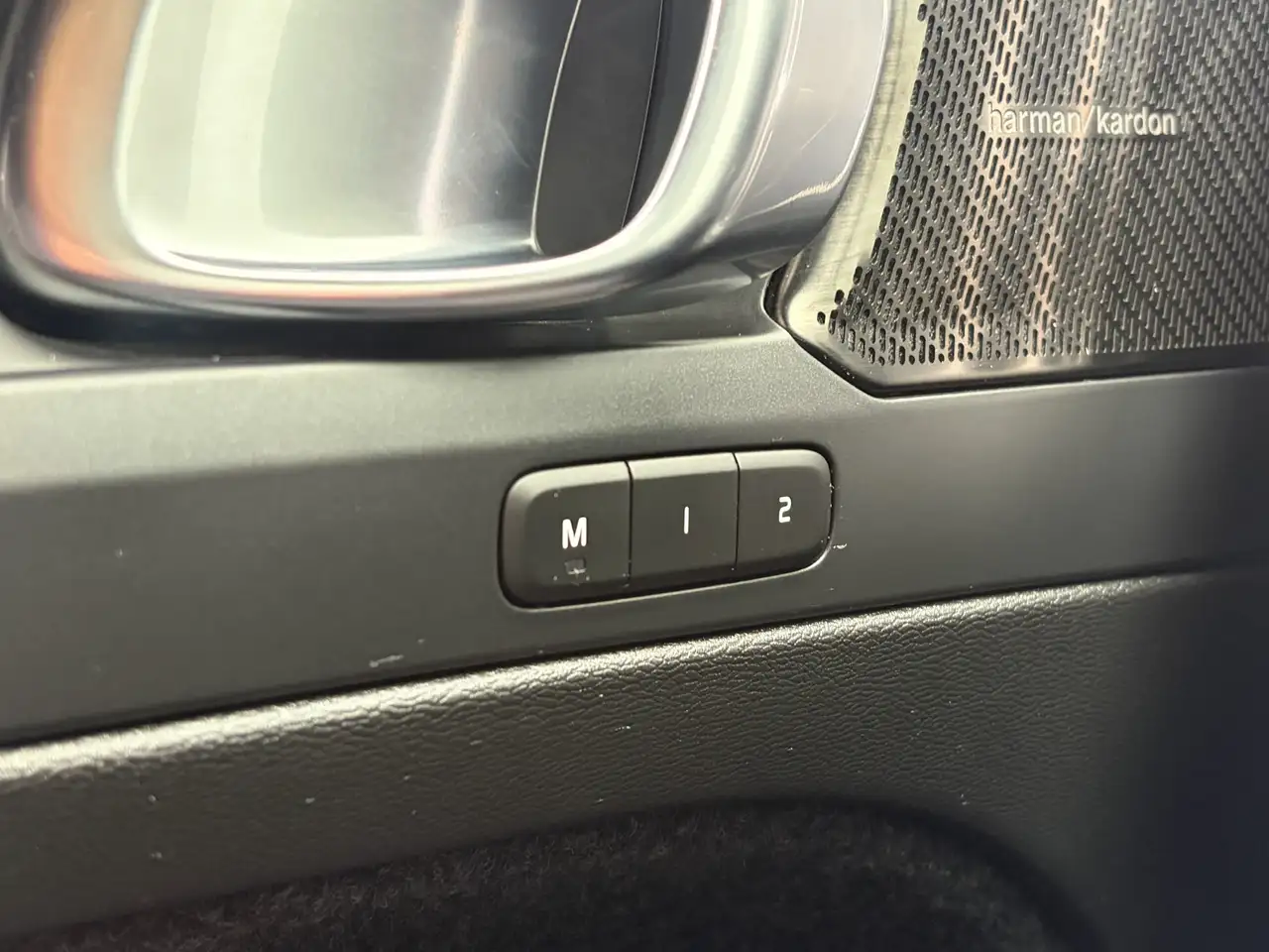 Volvo XC40 2.0 B4 198pk AWD Plus Bright HK AdaptCruise Trekha, миниатюра 18