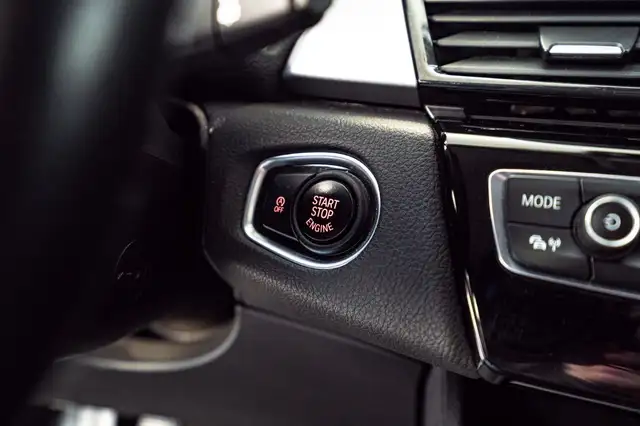 BMW 2 Series view 27