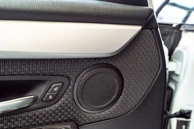 BMW 2 Series view 16