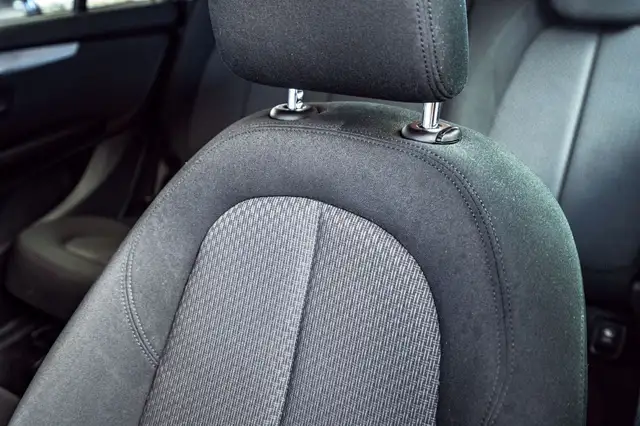 BMW 2 Series view 19