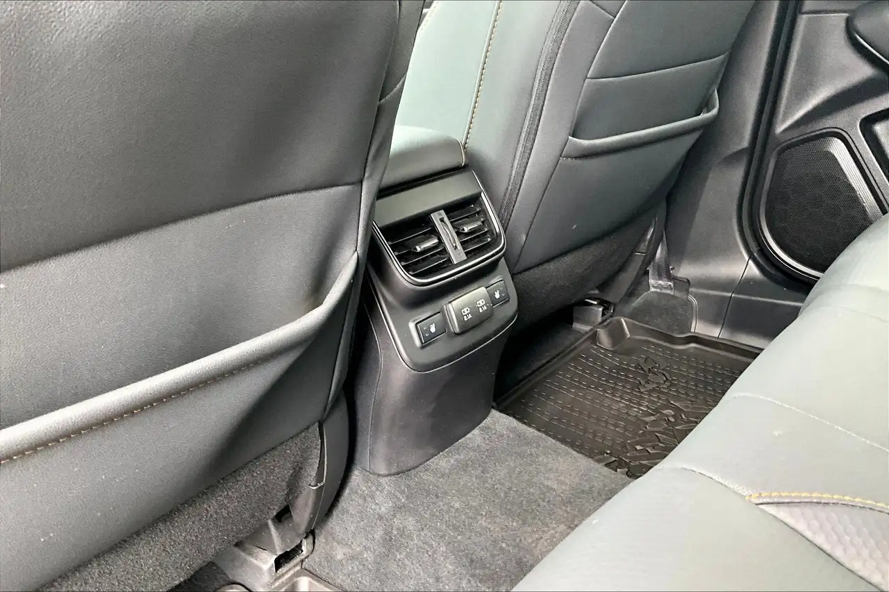 Subaru OUTBACK photo Subaru OUTBACK