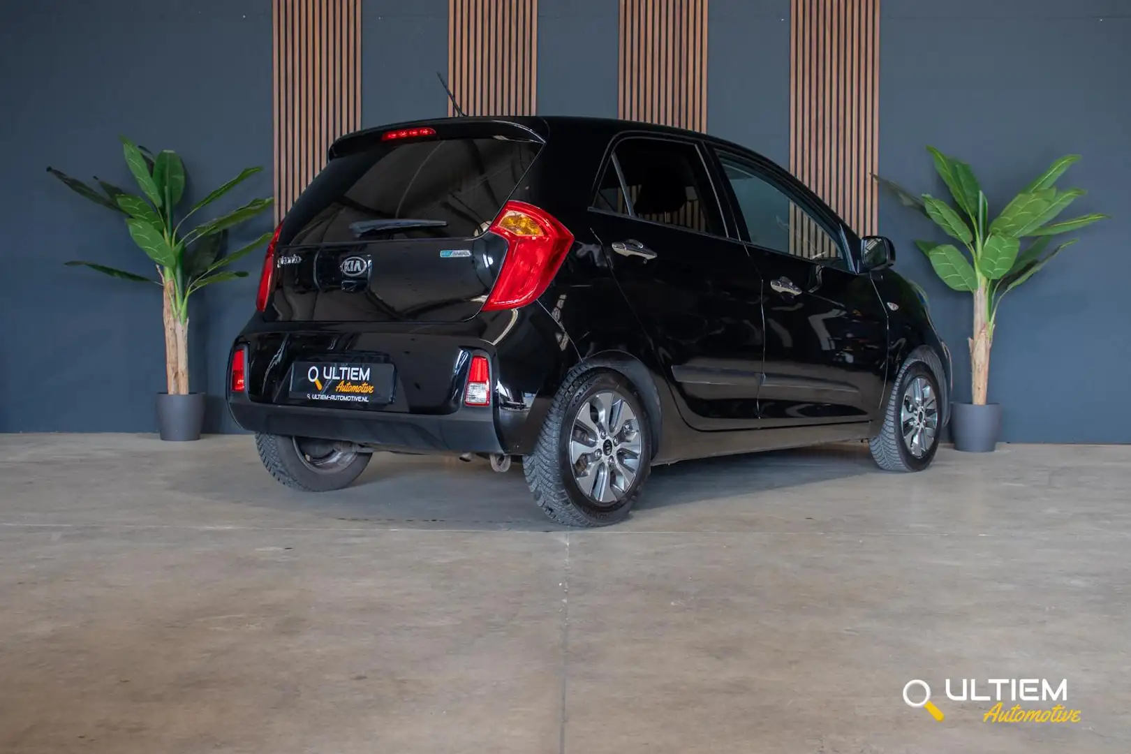 Kia Picanto 1.0 CVVT First Edition | *1E EIGENAAR* Noir - 2