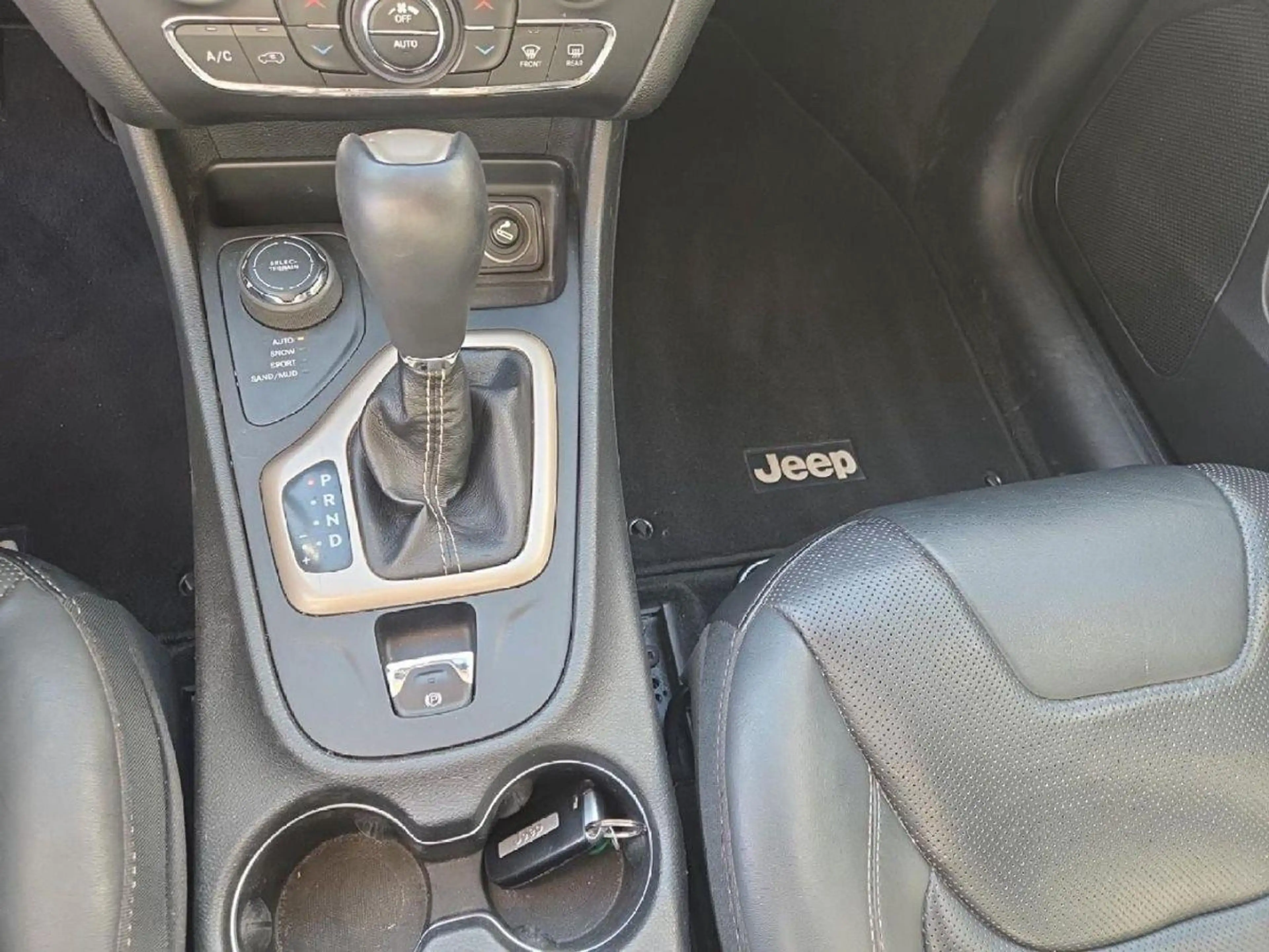 Jeep Cherokee Limi. 4WD 2.2 M-Jet AT/Xenon/SH/Klima-nur an Händl — photo 12