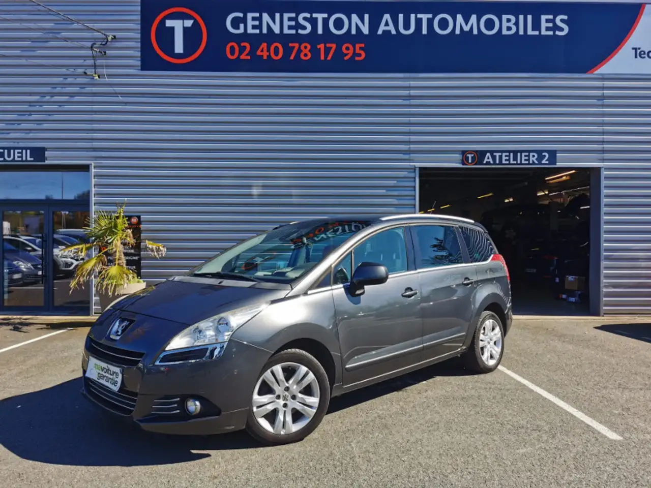 Peugeot 5008 2.0 HDI FAP ALLURE 5PL