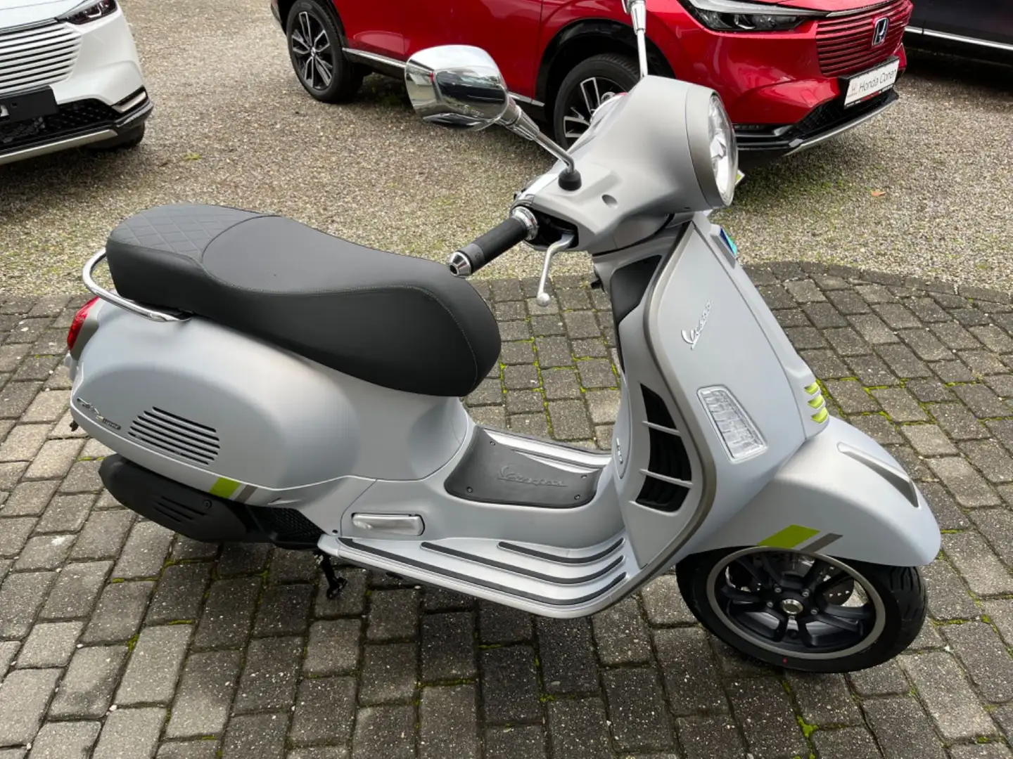 Vespa GTS 125 E5 ABS Supertech sofort verfügbar Grijs - 2