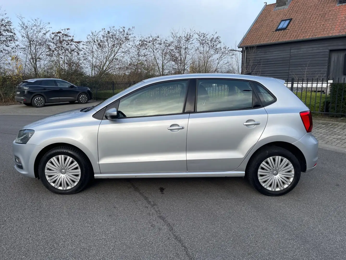 Volkswagen Polo 1.4 TDI Comfortline AIRCO CR-CONT NAVIGATIE Zilver - 2