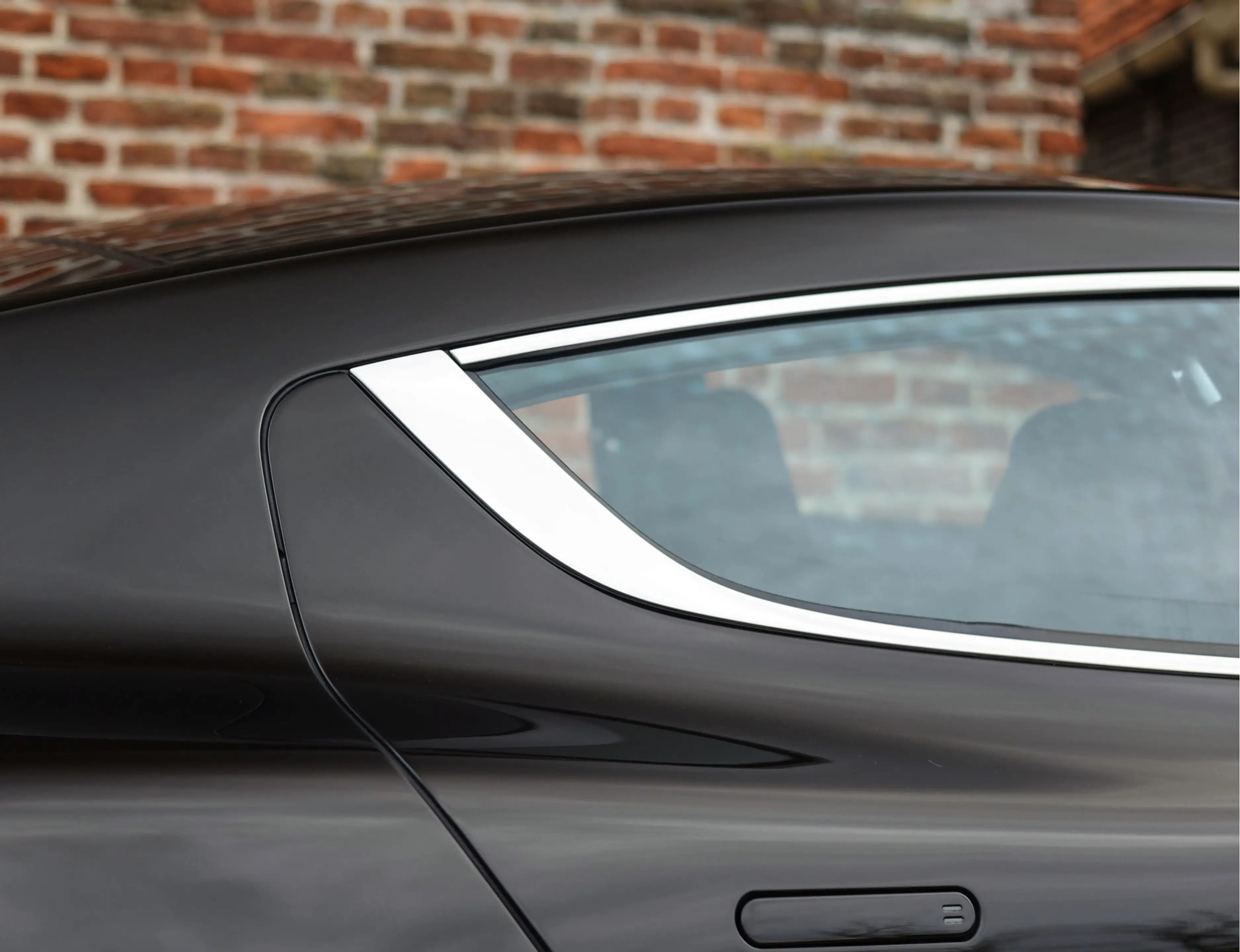 Aston Martin Rapide 6.0 V12 S | Marron Black - Collectable — photo 12