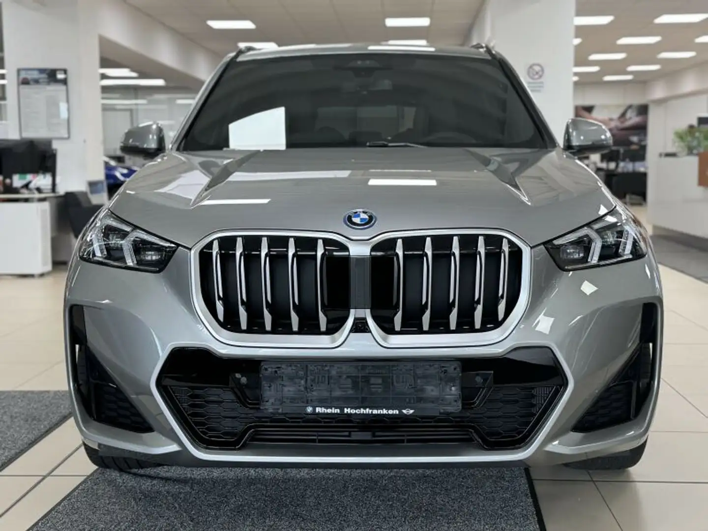 BMW X1 xDrive25e *M-Sportpaket* *AHK* Gümüş rengi - 2