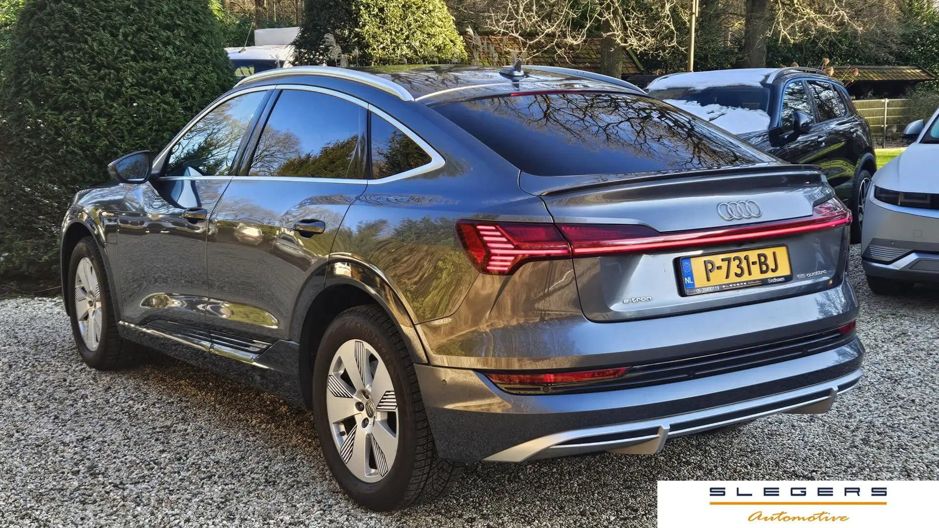 Audi e-tron Sportback 55 quattro Business edition 95 kWh Met z Grijs - 2