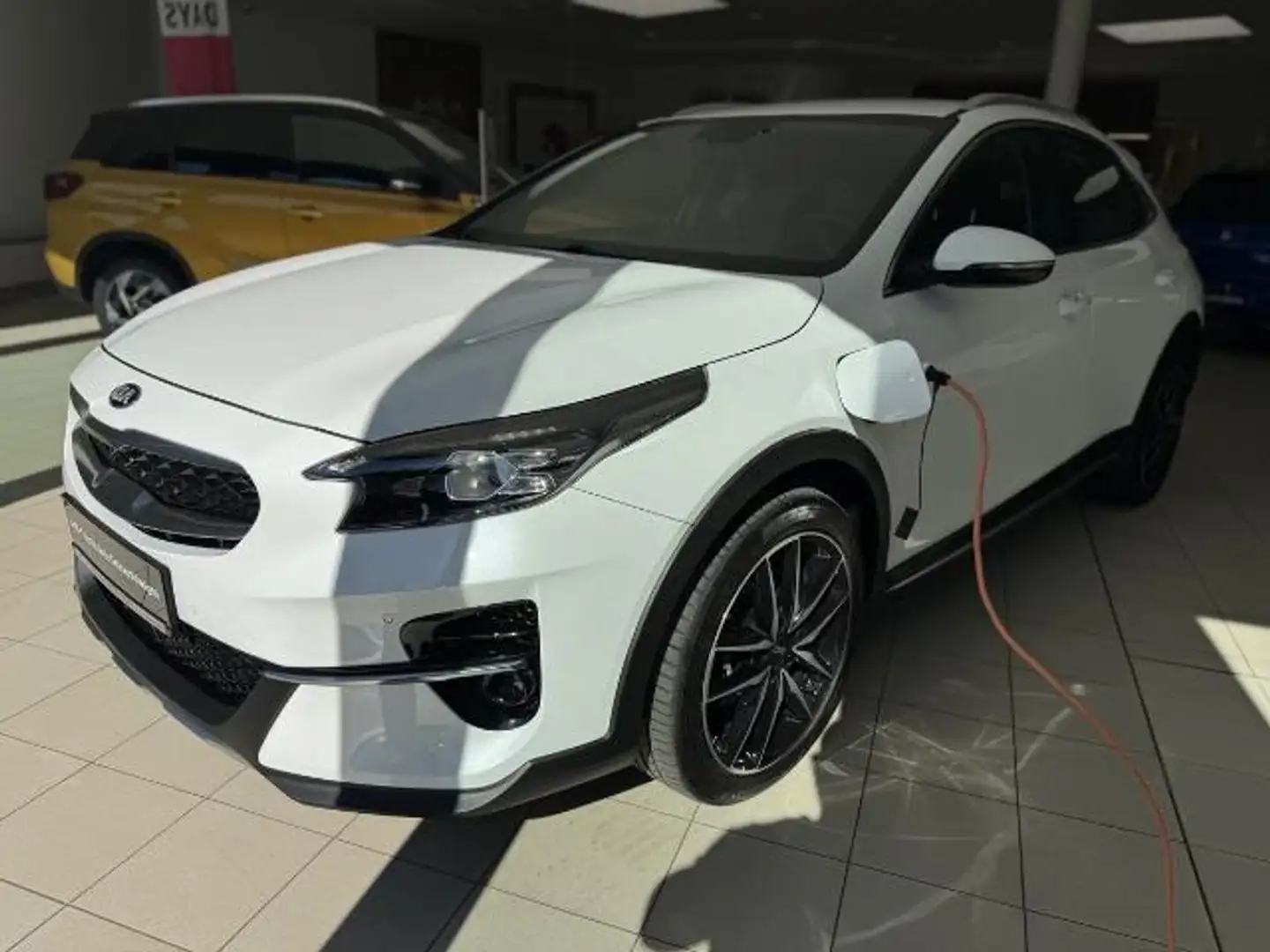 Kia XCeed Xceed 1.6 Plug-in Hybrid Spirit (EURO 6d) Weiß - 1