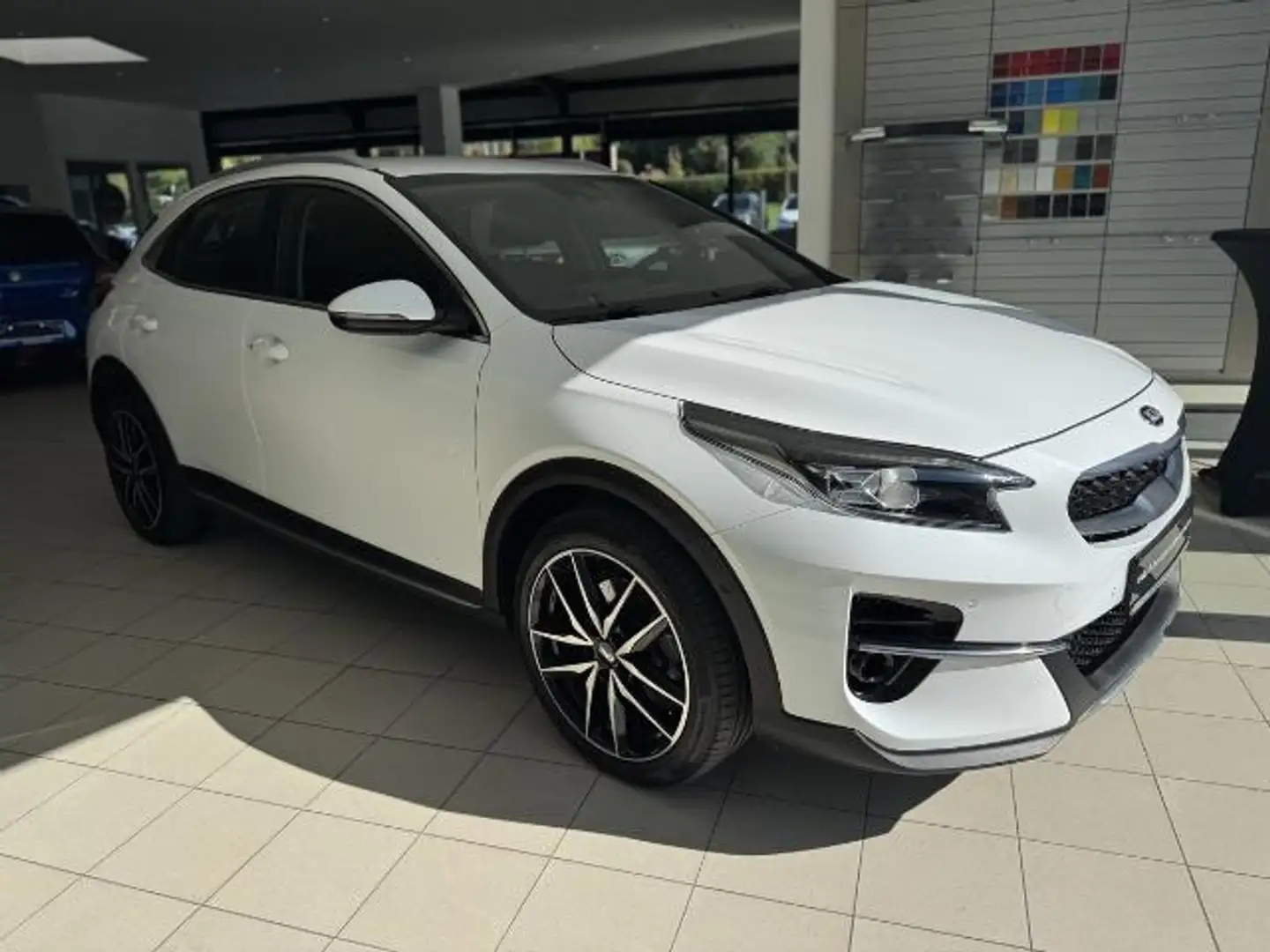Kia XCeed Xceed 1.6 Plug-in Hybrid Spirit (EURO 6d) Weiß - 2
