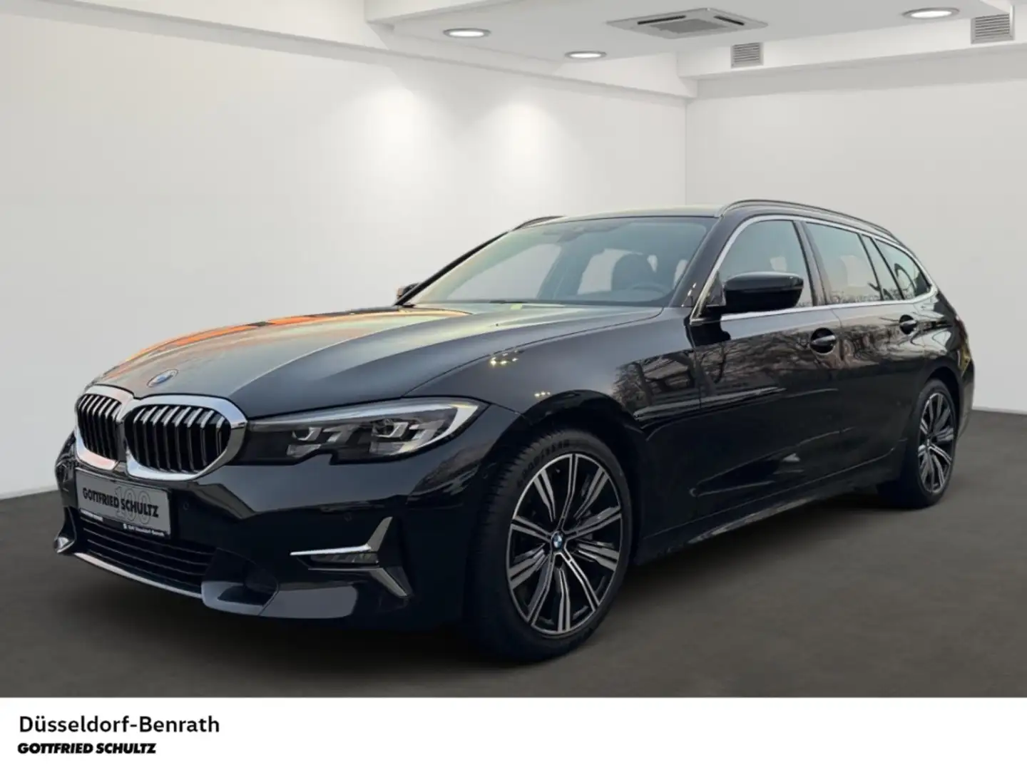 BMW 330 i Touring Luxury Line Autom. LED Einparkhilfe Schwarz - 1