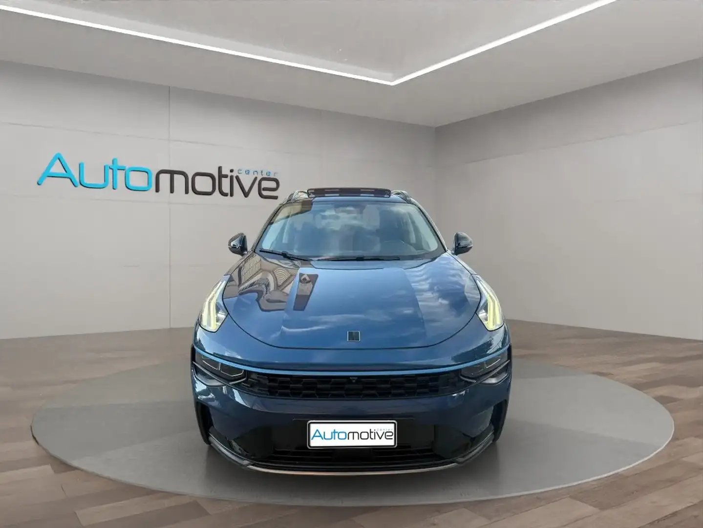 Lynk & Co 01 01 1.5 td phev auto Bleu - 2