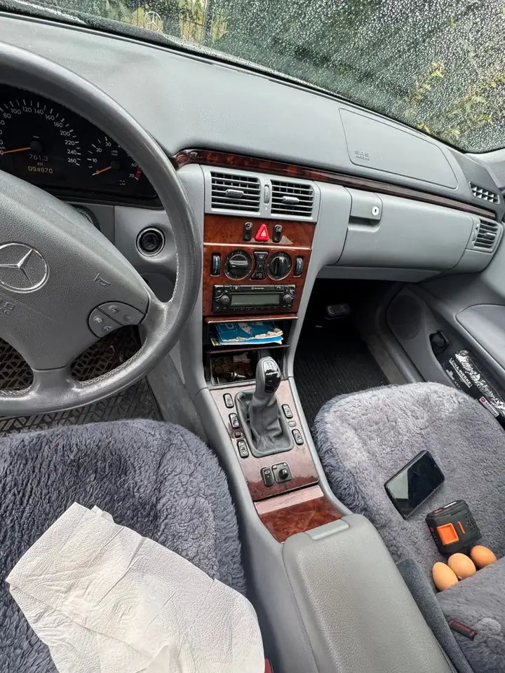 Mercedes-Benz E 200 KOMPRESSOR Limo. "AHK, Klima", foto 5