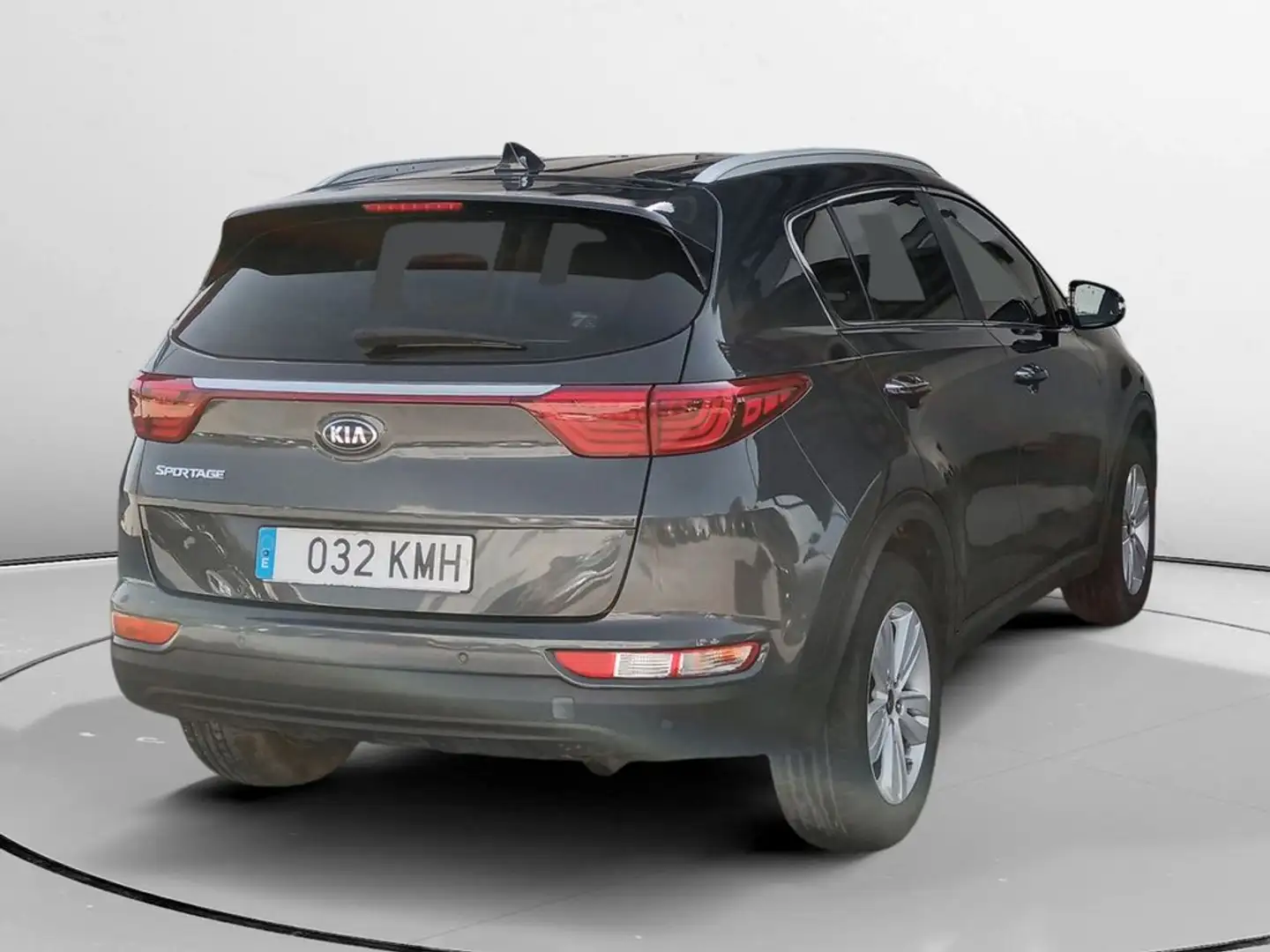 Kia Sportage Drive 2WD Grau - 2