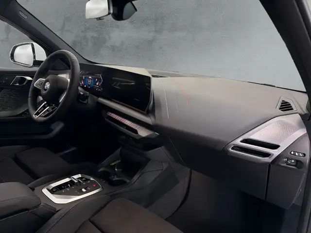 BMW 1 Series view 12