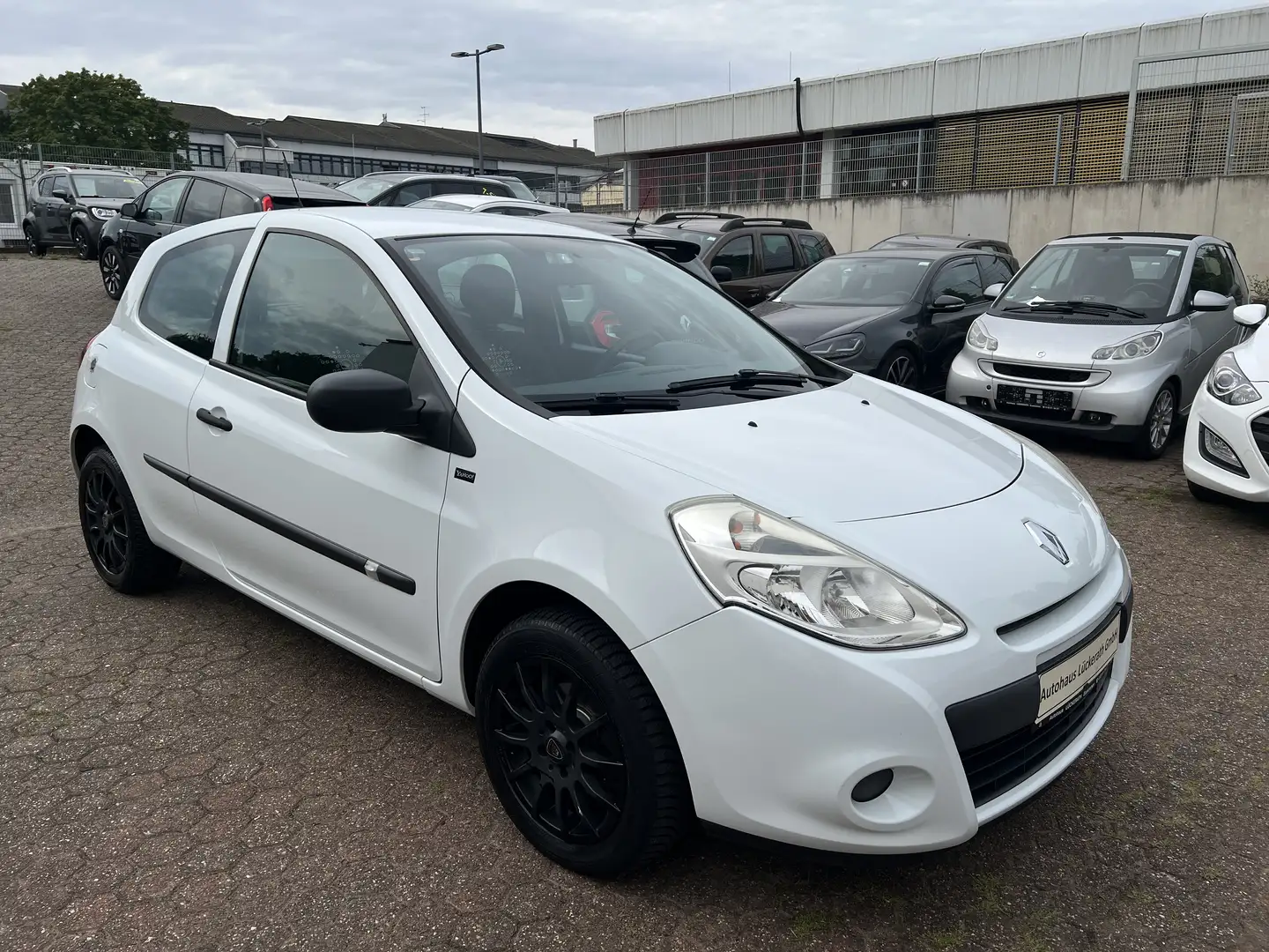 Renault Clio Clio 1.2 16V 75 Yahoo! Blanc - 1