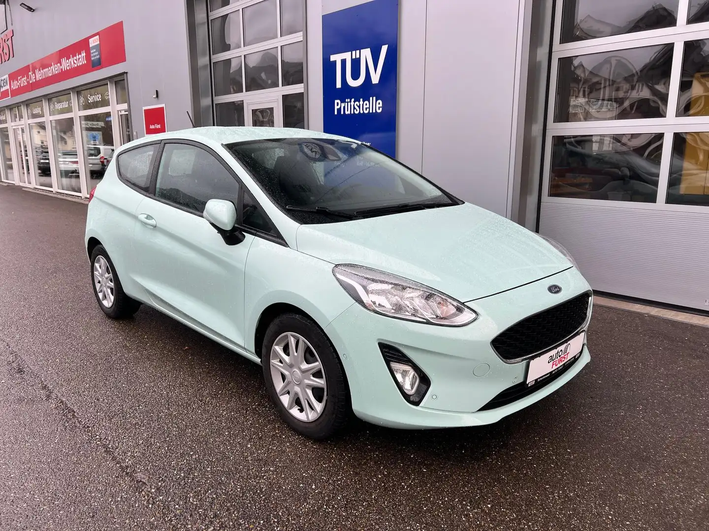 Ford Fiesta 1.1 Cool & Connect PDC KAMERA KLIMA Grün - 2