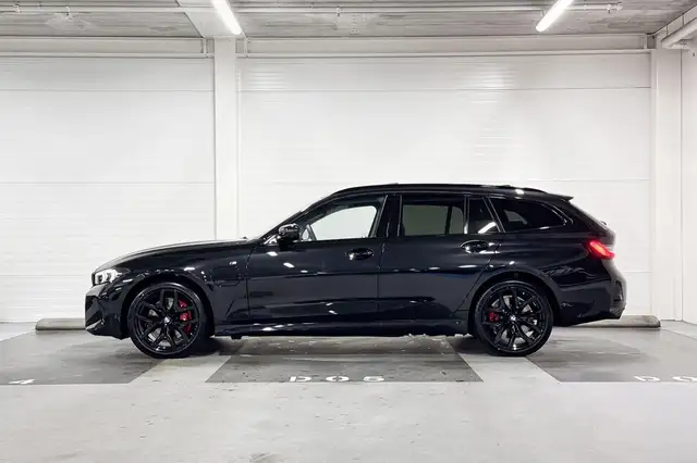 BMW 3 Series view 2
