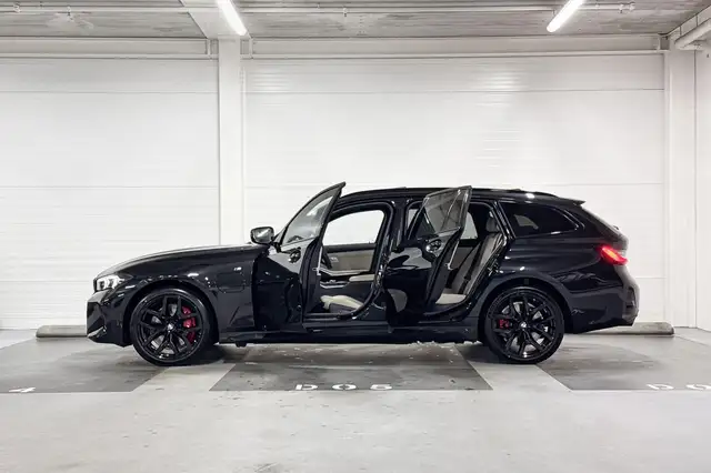 BMW 3 Series view 3