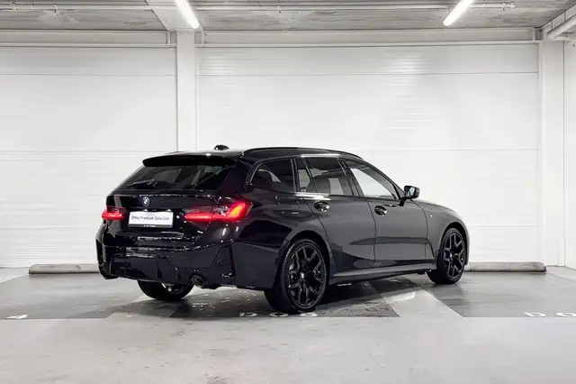 BMW 3 Series view 7