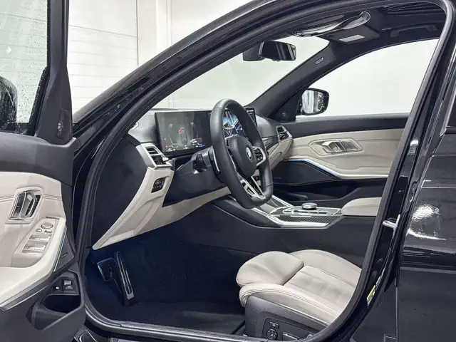 BMW 3 Series view 9